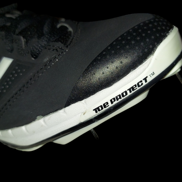 New Balance Softball/Baseball Metal Cleats Women's Size 5 1/2 NWOT - Picture 10 of 10